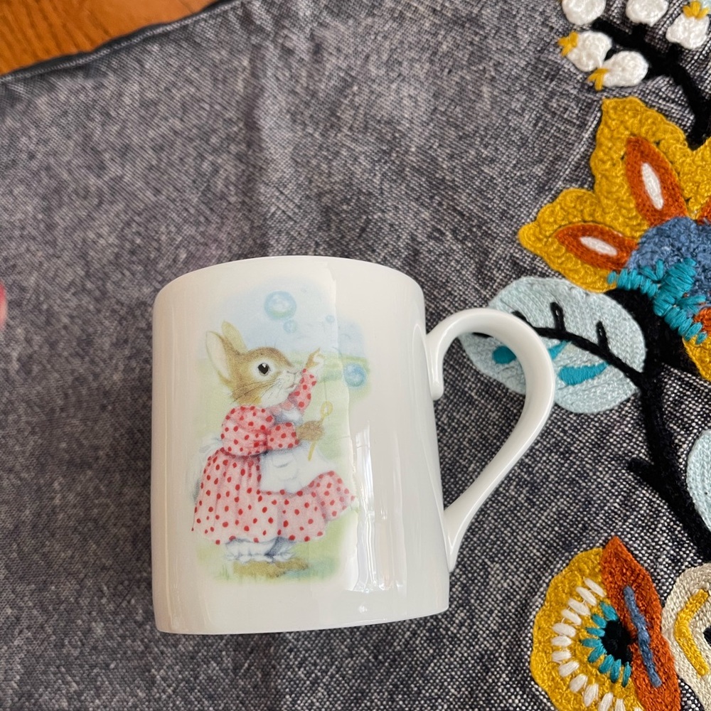 Bunny rabbit mug roy kirkham fine bone China England